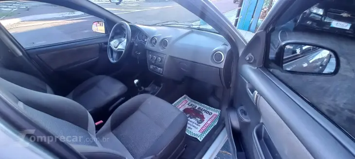 CELTA 1.0 MPFI LT 8V