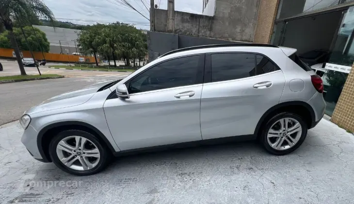 GLA 200 Style 1.6 TB 16V/Flex Aut.