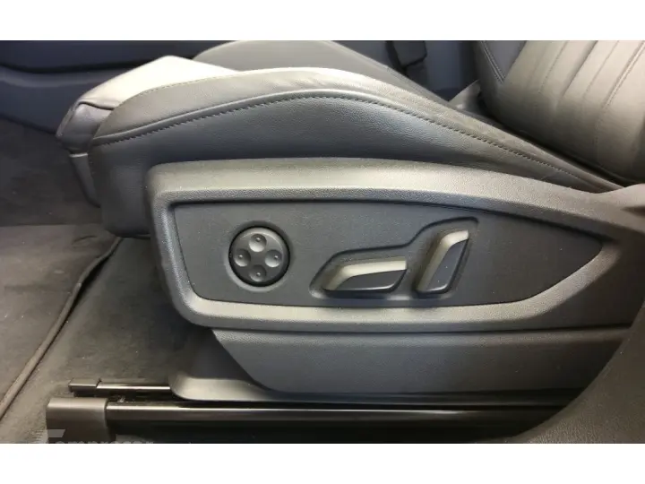 Q5 2.0 55 TFSIE PHEV SPORTBACK PERFORMANCE BLACK QUATTRO S T