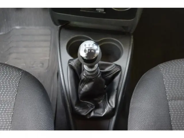 IDEA - 1.4 MPI ELX 8V 4P MANUAL