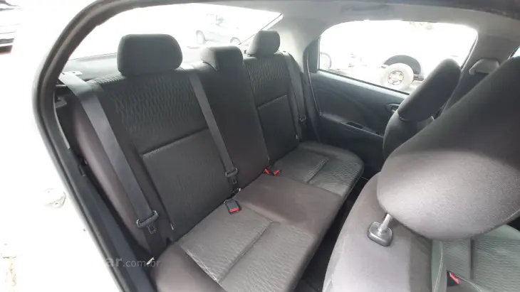 ETIOS 1.5 X Plus Sedan 16V