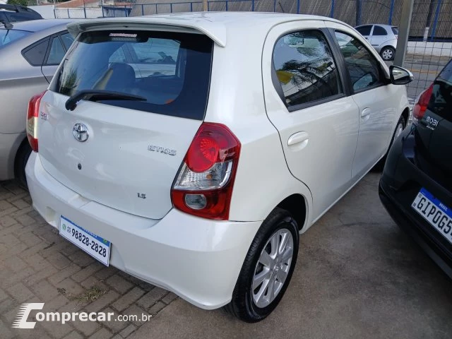 ETIOS HATCH - 1.5 X PLUS 16V 4P MANUAL