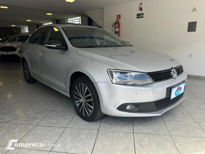 JETTA 2.0 TSI Highline 211cv