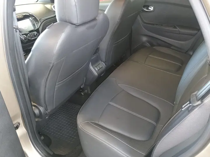 CAPTUR 1.3 TCE Intense