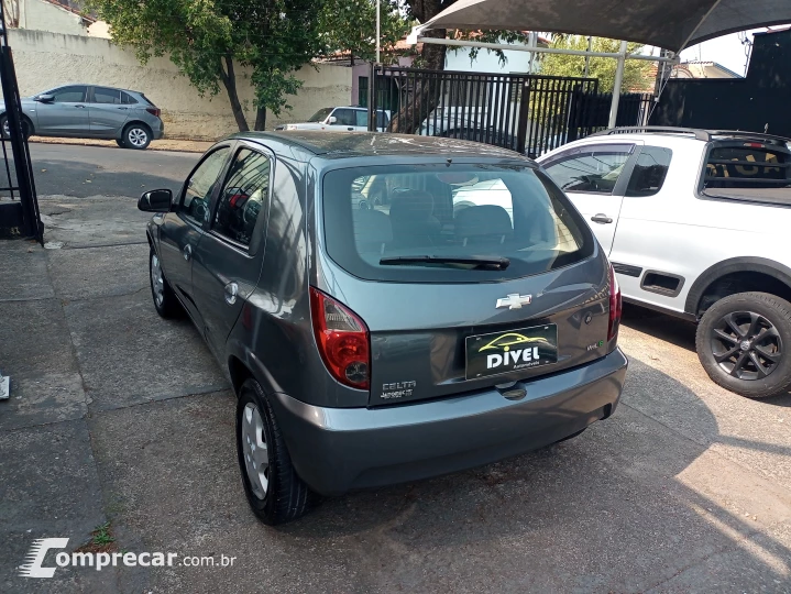 CELTA 1.0 MPFI LT 8V