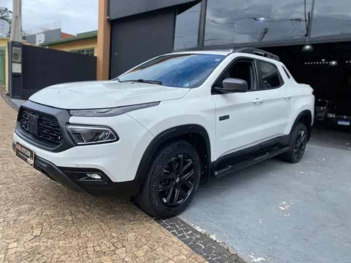 TORO 2.0 16V TURBO DIESEL ULTRA 4WD AT9