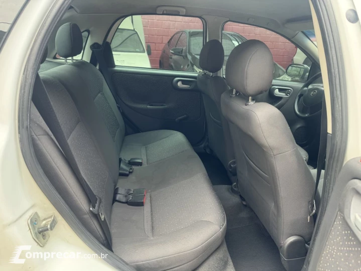 Corsa Sedan 1.4 4P PREMIUM FLEX