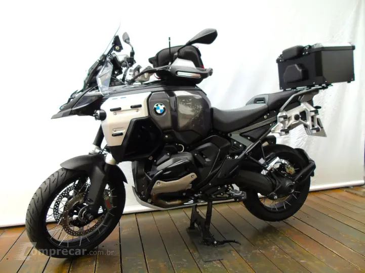 BMW R 1300 GS ADVENTURE TRIPLE BLACK