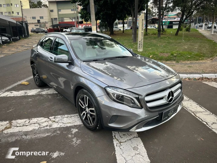 GLA 200 Advance 1.6/1.6 TB 16V Flex Aut.