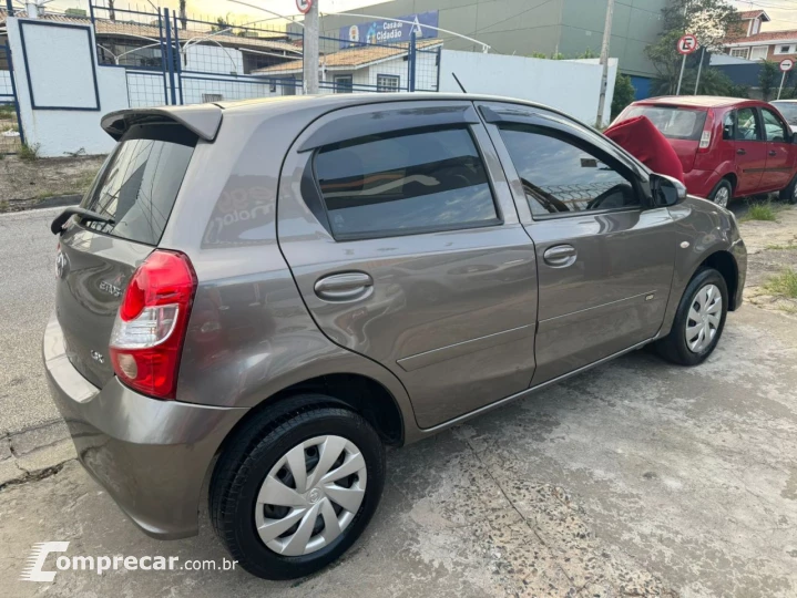 Etios Hatch 1.3 16V 4P FLEX EX