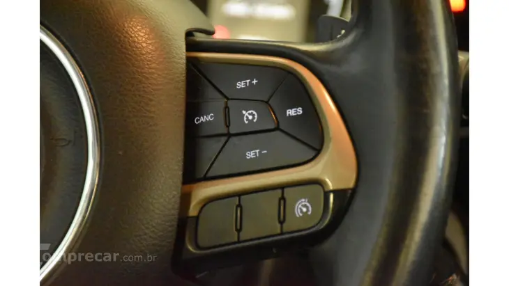 RENEGADE - 1.8 16V LONGITUDE 4P AUTOMÁTICO