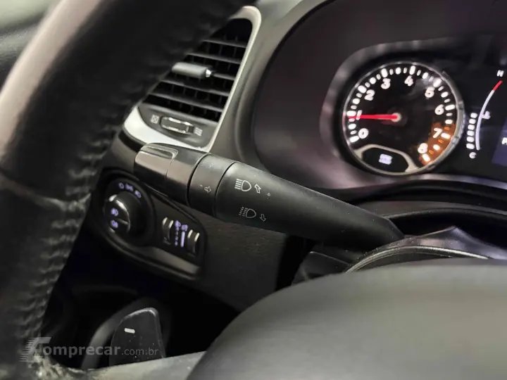 RENEGADE 1.8 16V FLEX LONGITUDE 4P AUTOMÁTICO