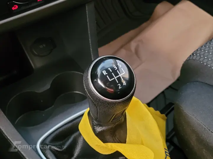 Fox Connect 1.6 Flex 8V 5p