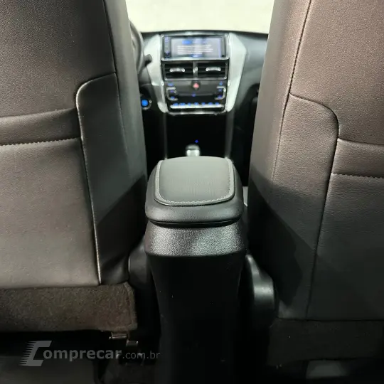 YARIS XLS Connect Sed. 1.5 Flex 16V Aut.