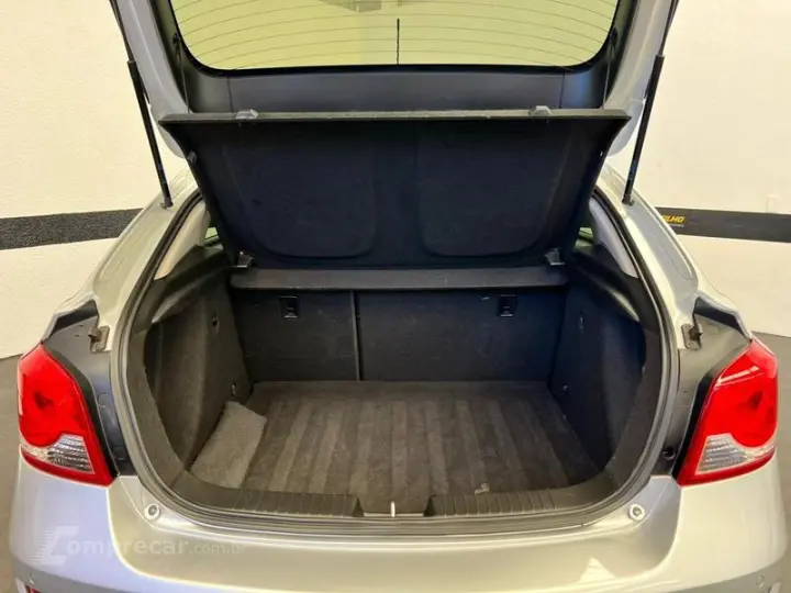 CHEV CRUZE LTZ HB AT