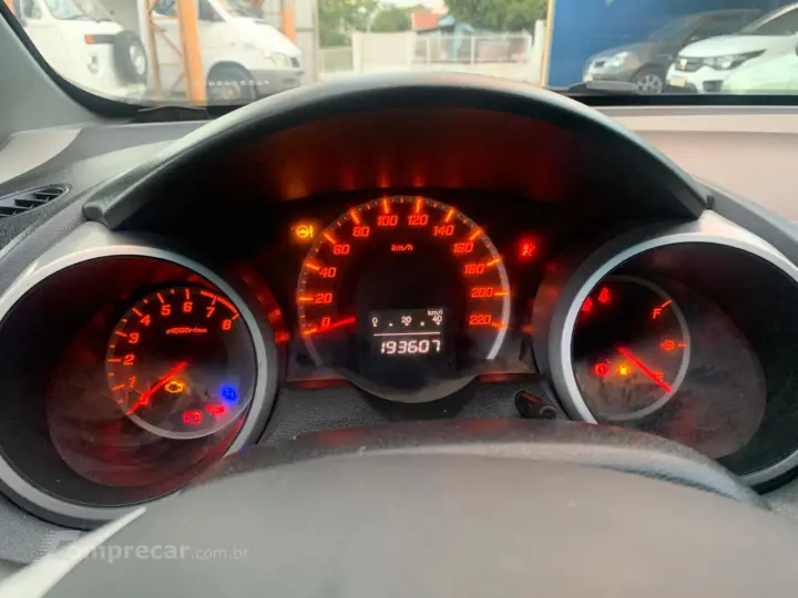 Fit 1.4 16V 4P LXL AUTOMÁTICO