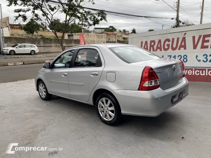 ETIOS 1.5 X Plus Sedan 16V