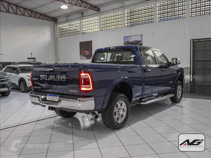 2500 6.7 I6 Turbo Laramie CD 4X4