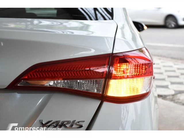 YARIS SEDAN - 1.5 16V SEDAN XL LIVE MULTIDRIVE