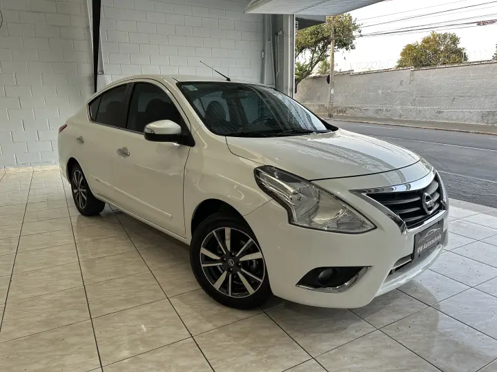 VERSA 1.6 16V Unique