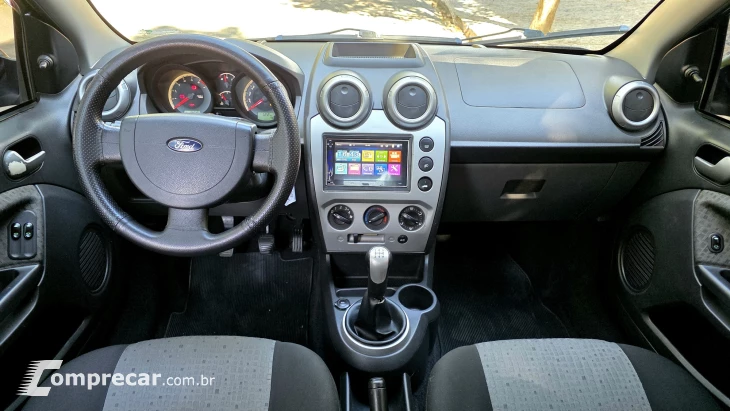 FIESTA 1.6 Rocam Sedan 8V