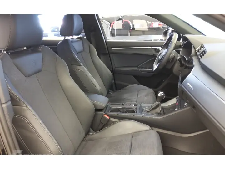 Q3 2.0 40 TFSI GASOLINA SPORTBACK PERFORMANCE BLACK QUATTRO