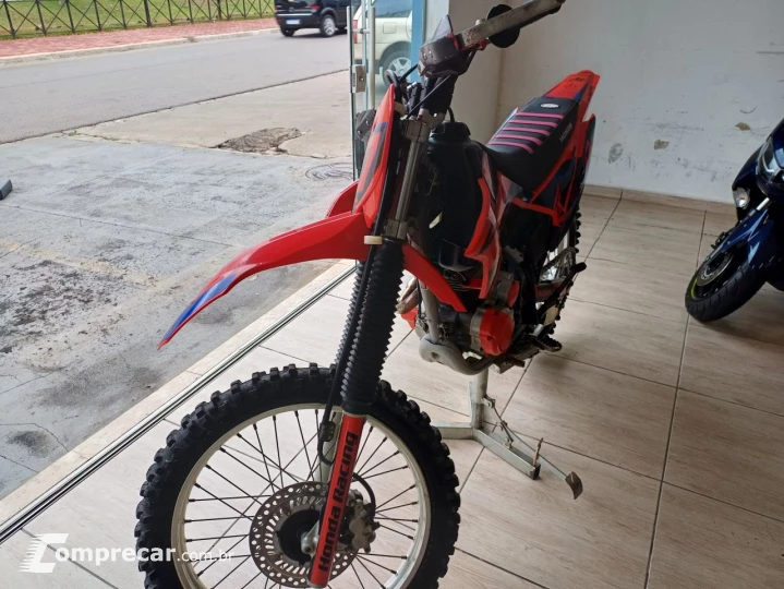 CRF 230 F