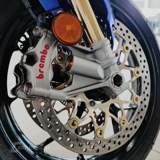 CBR 1000 RR-R FIREBLADE