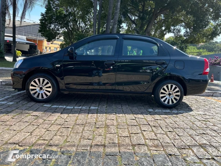 ETIOS X Sedan 1.5 Flex 16V 4p Mec.