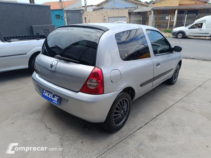 Clio Authentique 1.0 8V 3p