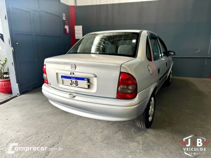 CORSA 1.0 MPFI Classic Sedan 8V