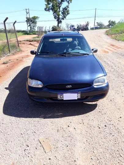 ESCORT 1.8 GL SW 16V