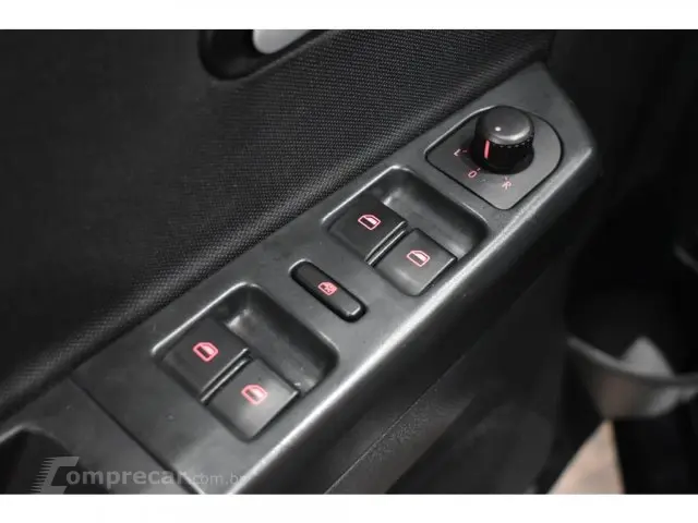 FOX - 1.0 MI 8V 4P MANUAL