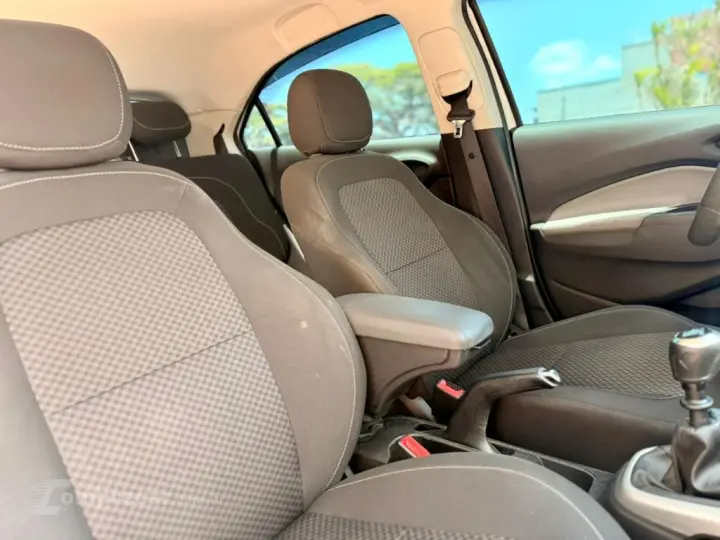 ONIX HATCH LT 1.0 8V FlexPower 5p Mec.