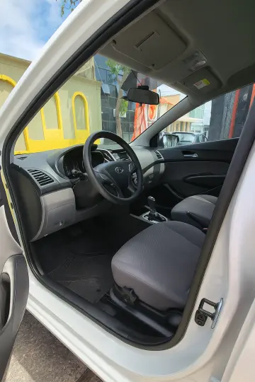 HB20S 1.6 Comfort Plus 16V