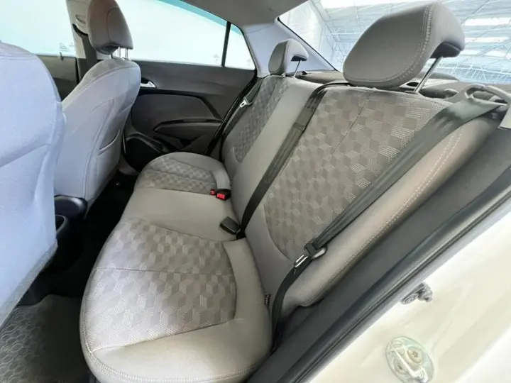 HB20S 1.6 COMFORT PLUS 16V FLEX 4P AUTOMATICO