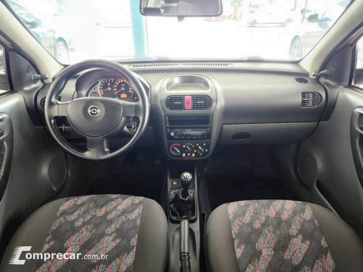 Corsa Sedan 1.8 4P