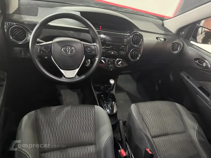 ETIOS 1.5 X Plus Sedan 16V