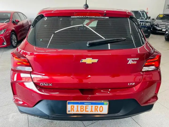 ONIX 1.0 TURBO LTZ