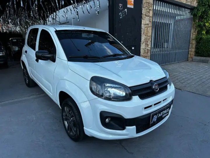 UNO ATTRACTIVE 1.0 Fire Flex 8V 5p