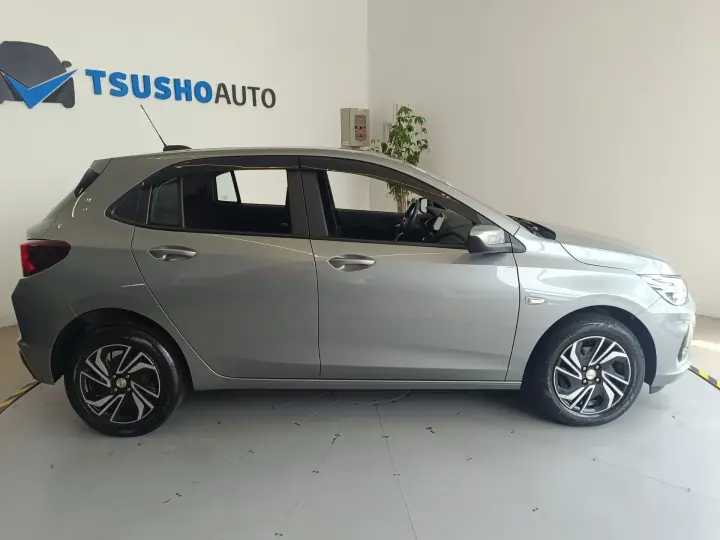 ONIX 1.0 TURBO LT AUTOMÁTICO