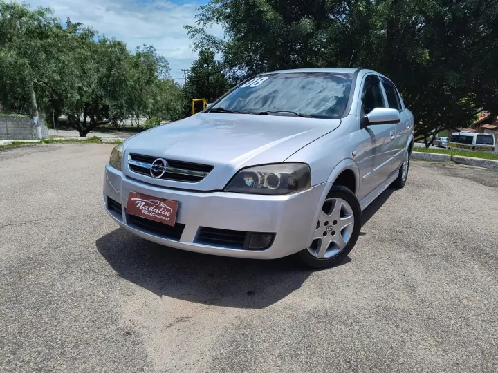 ASTRA 2.0 MPFI Advantage 8V