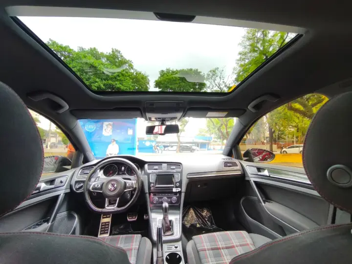 Golf 2.0 TSI GTI TURBO AUTOMÁTICO