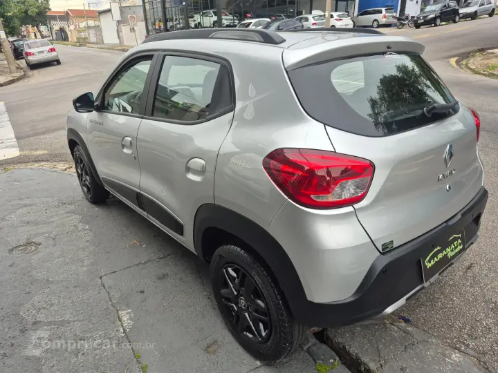 Kwid 1.0 Outsider