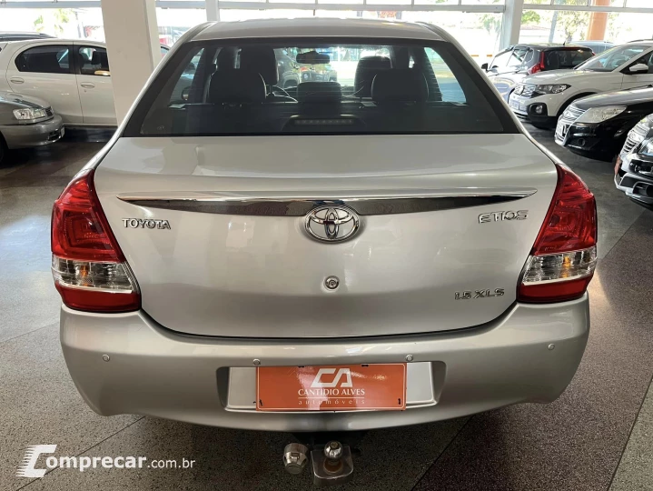 ETIOS 1.5 XLS Sedan 16V