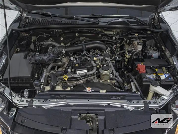 HILUX SW4 2.7 SRV 7 Lugares 4X2 16V