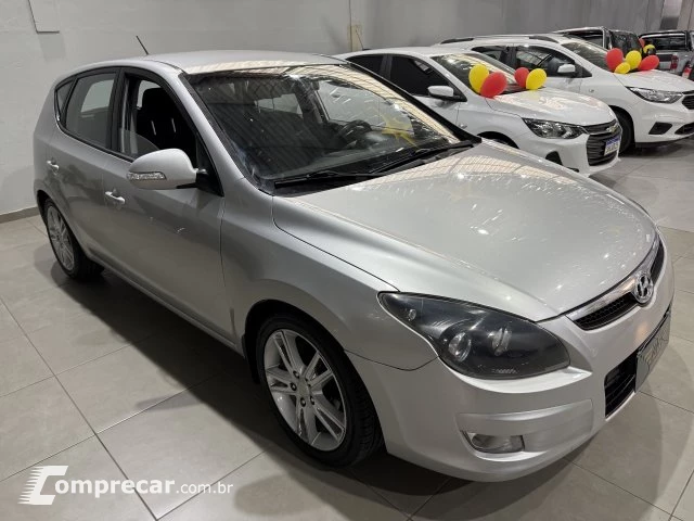 I30 - 2.0 MPFI GLS 16V 4P MANUAL