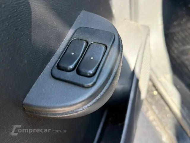 CELTA - 1.0 MPFI LT 8V 4P MANUAL