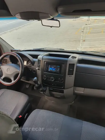 SPRINTER 2.2 415 CDI VAN 16 Lugares Teto Alto 16V Bi-turbo