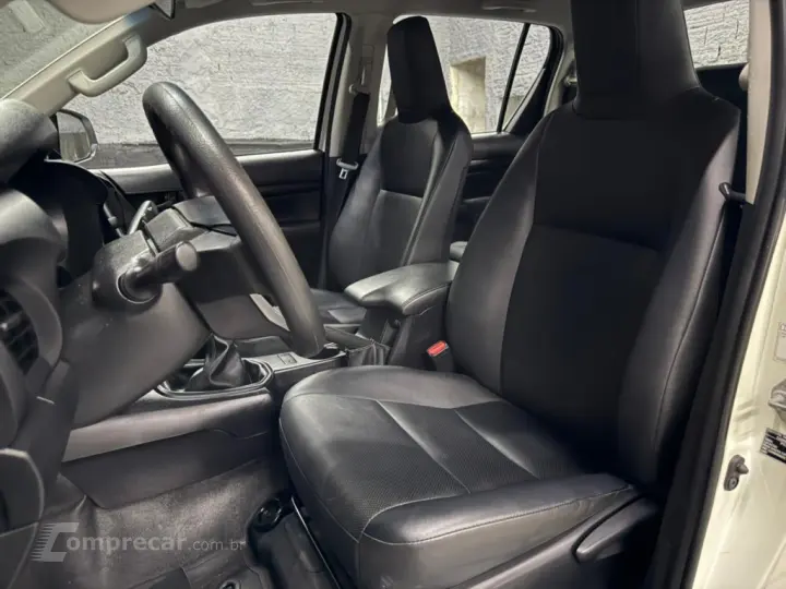 HILUX 2.8 D-4D TURBO DIESEL CHASSI 4X4 MANUAL